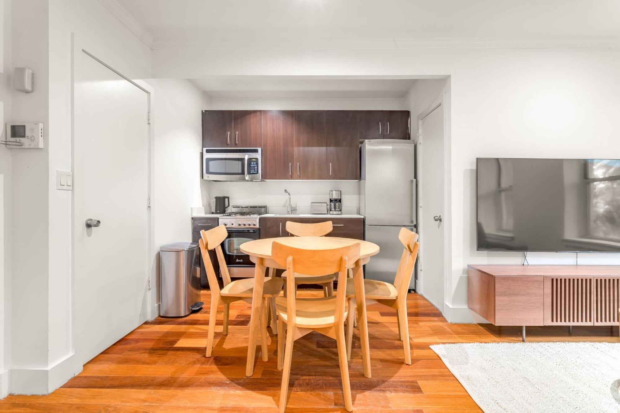 East Village Escape With 3bd 2ba Near Tompkins Square Park Nova York